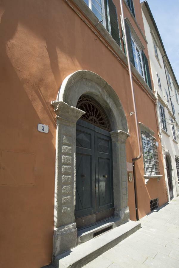 Suite Viola Antica Lucca Exterior photo